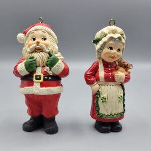 Vintage Santa & Mrs. Claus Christmas Ornaments Made In Macau Resin 4" Holiday